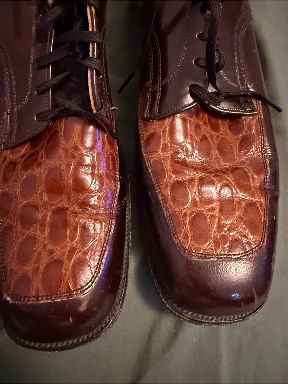 Supreme Brown Two-Tone Leather Oxford Shoes
